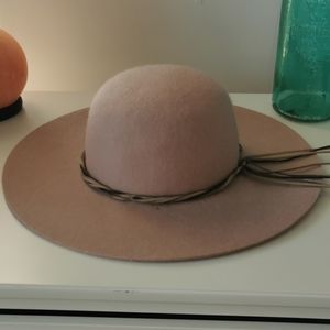 Mauve sun hat